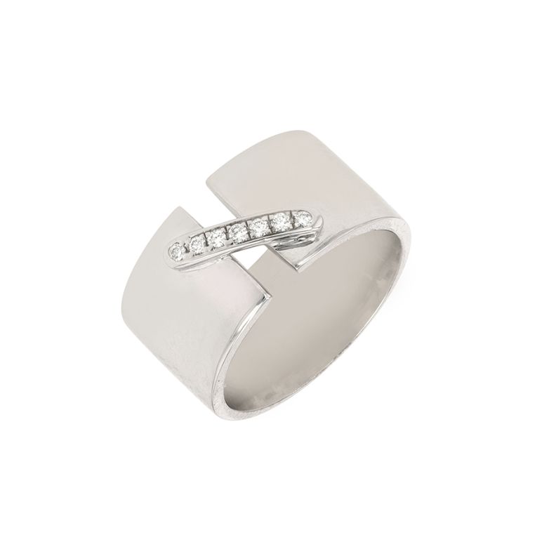 Acheter Bague diamants 0.07 carat or blanc 11.73g Comme neuf - 2350,00 € Bague diamants 0.07 carat or blanc 11.73g Comme neuf - reconditionné disponible sur Gemme Les Bijoux